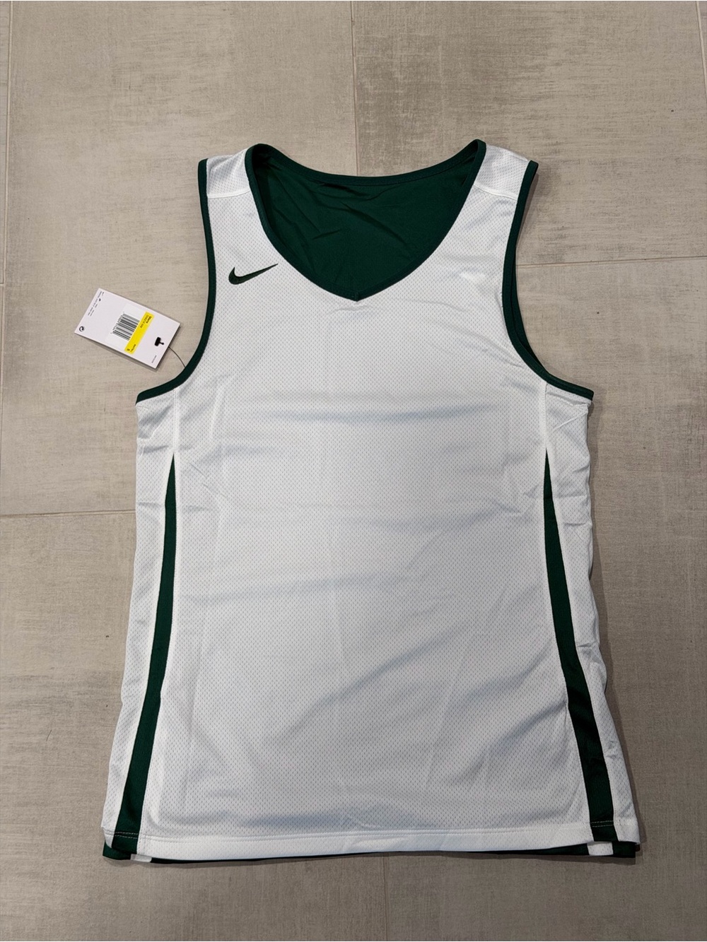 NWT Nike Reversible Basketball Jersey Green/White (Small)